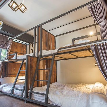 Sleep With You - Hatch Co-Living And Co-Working Space Chiang Mai Luaran gambar