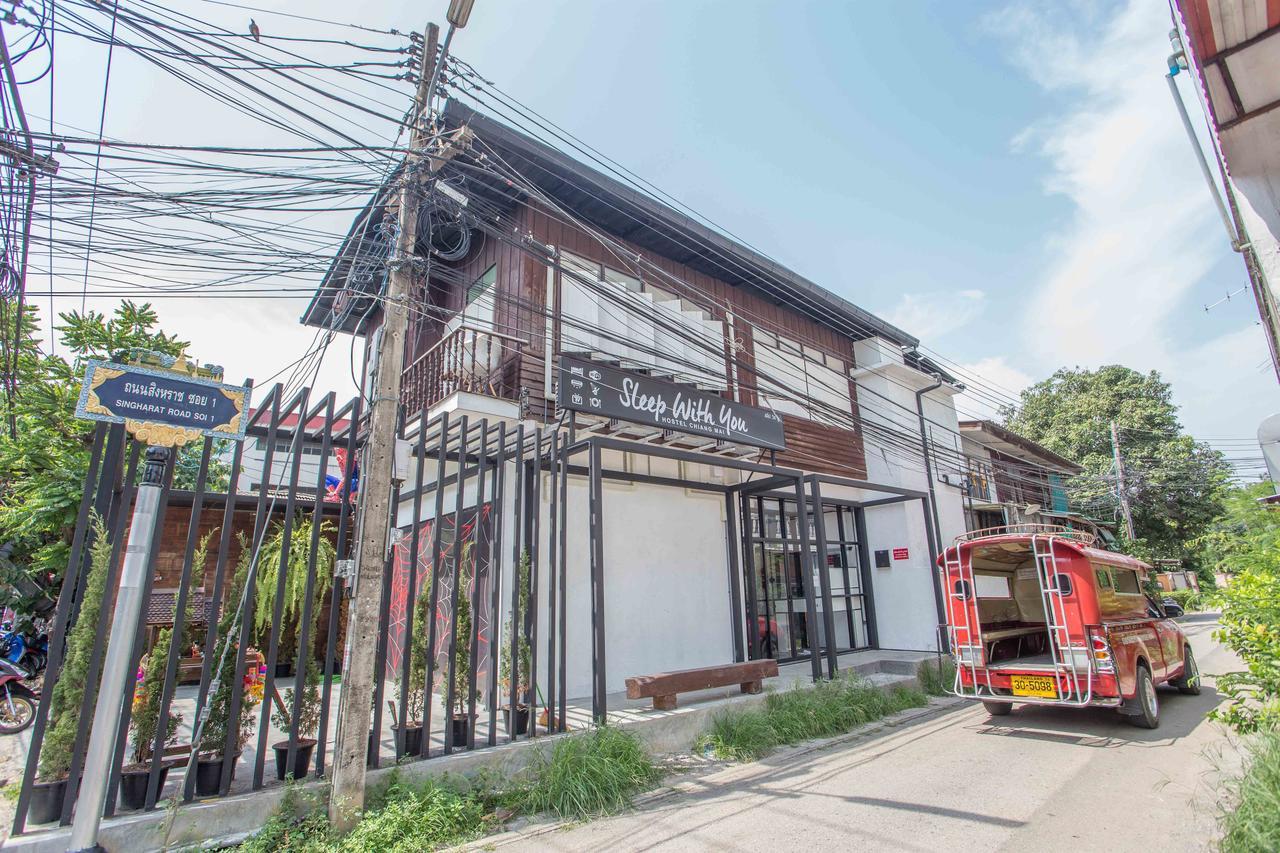Sleep With You - Hatch Co-Living And Co-Working Space Chiang Mai Luaran gambar