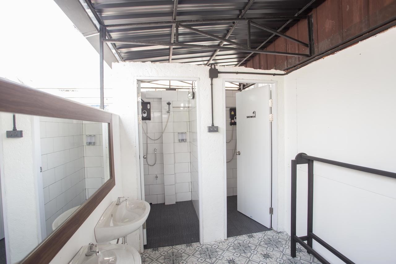 Sleep With You - Hatch Co-Living And Co-Working Space Chiang Mai Luaran gambar