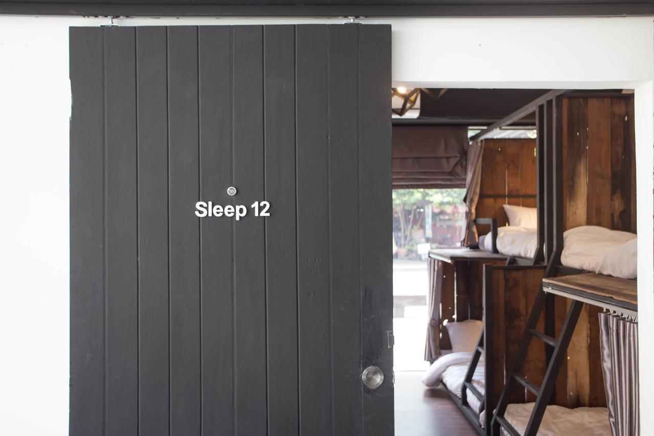 Sleep With You - Hatch Co-Living And Co-Working Space Chiang Mai Luaran gambar