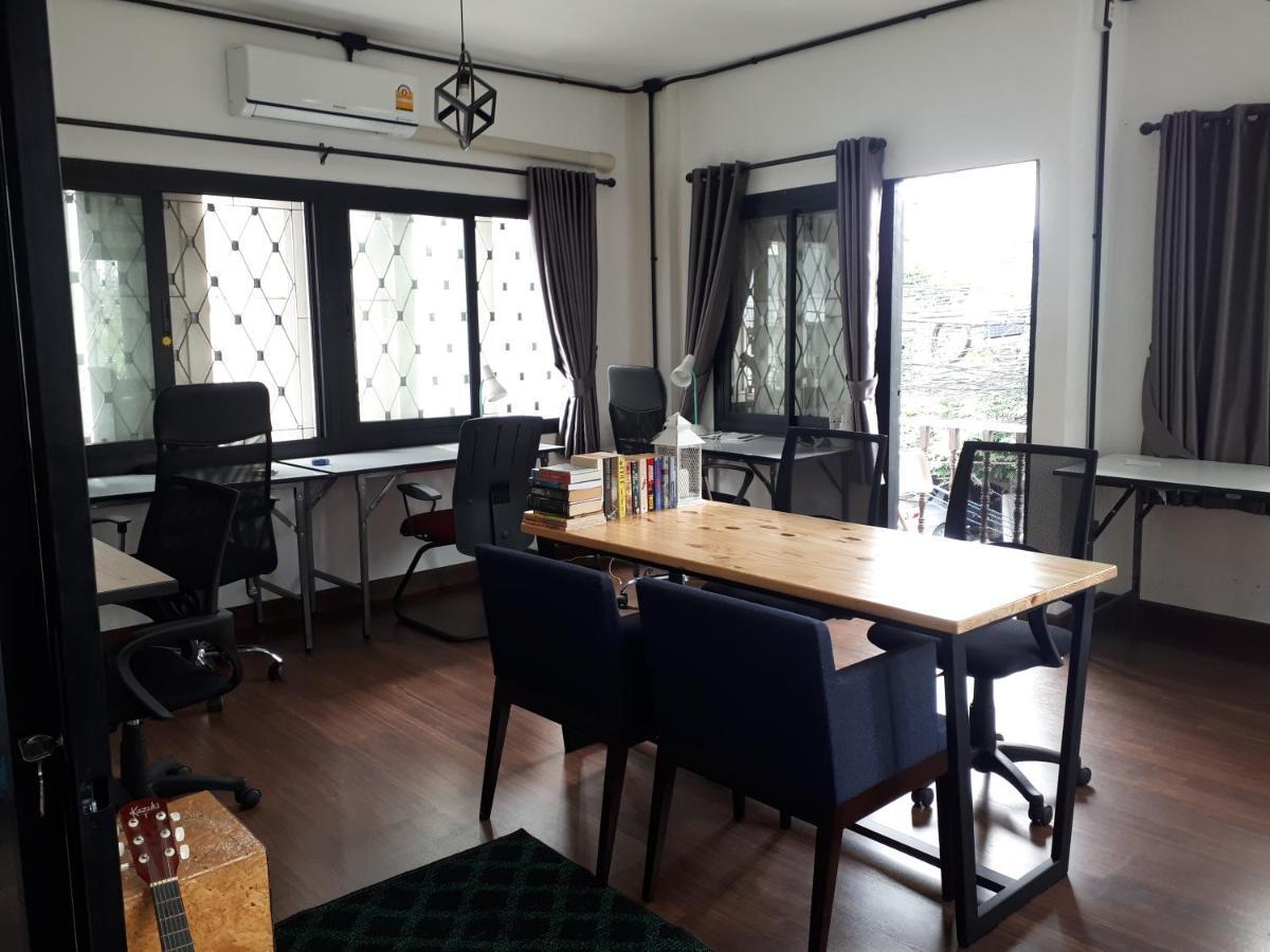 Sleep With You - Hatch Co-Living And Co-Working Space Chiang Mai Luaran gambar